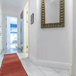 Lejlighed Duplex Modern Gem With Terrace *