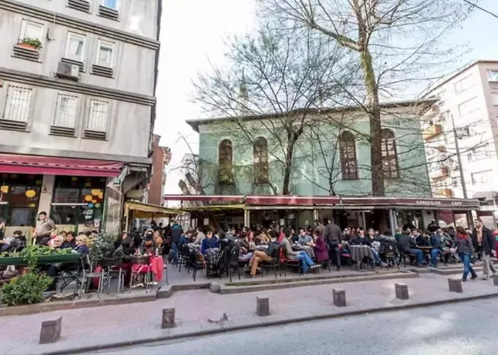 Duplex Modern Gem With Terrace