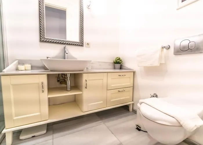 Duplex Modern Gem With Terrace *