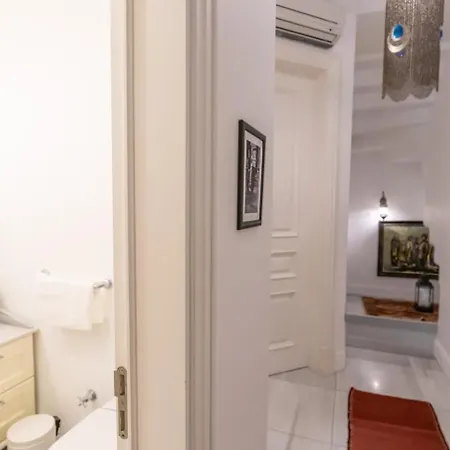 Apartment Duplex Modern Gem With Terrace
