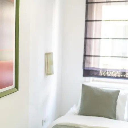 Duplex Modern Gem With Terrace Apartment *