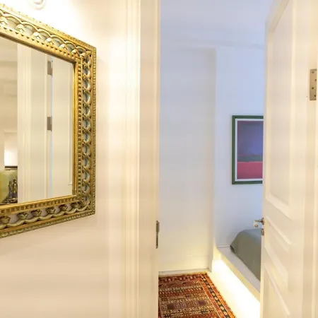Apartment Duplex Modern Gem With Terrace Istanbul