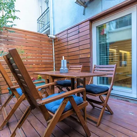 Duplex Modern Gem With Terrace
